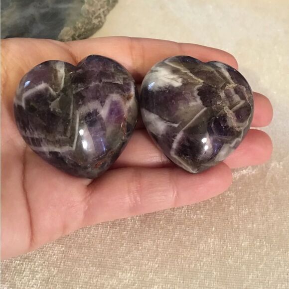 Dream Chevron Amethyst Heart Set Of 2 97g 1.6” 36mm - Picture 1 of 8